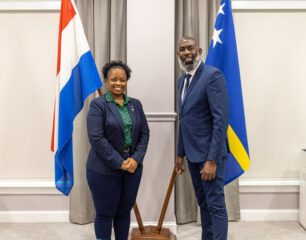 Minister-of-Justice-Anna-E-Richardson-makes-first-work-visit-to-Curaao.aspx_.jpg