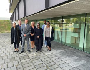 Minister-Richardson-visits-the-National-Forensic-Institute-in-the-Netherlands.aspx_.JPG