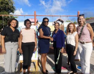 Minister Veronica Jansen Webster at Sr Regina primary school