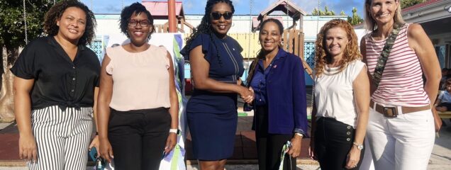 Minister Veronica Jansen Webster at Sr Regina primary school