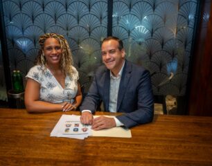 MOUSigning-07-01.jpg